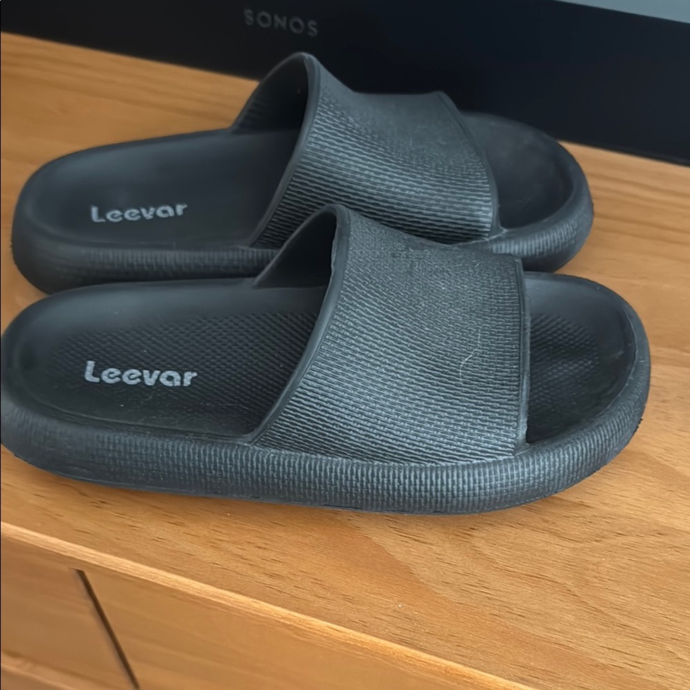 Sonos Black Slide Sandals